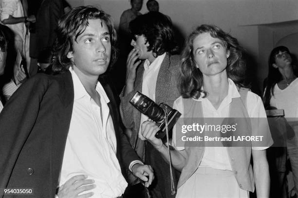 Charlotte Rampling photographe de la soirée Vogue-Homme est accompagnée de son mari Jean-Michel Jarre à Paris le 7 septembre 1979, France.