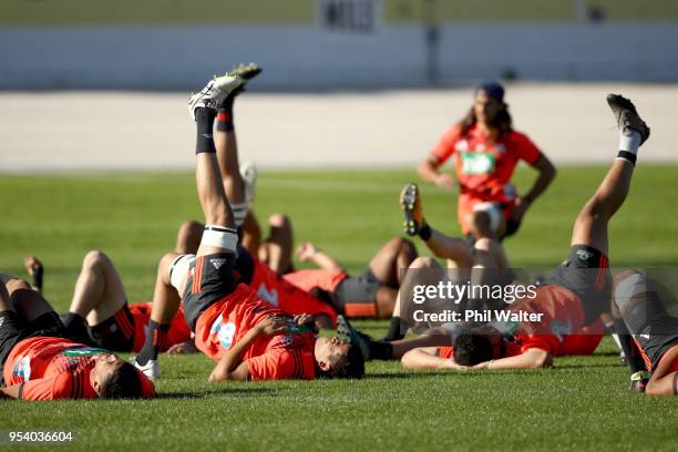 The team warms up before a Blues Super Rugby training session at Alexandra Park on May 3, 2018 in Auckland, New Zealand.