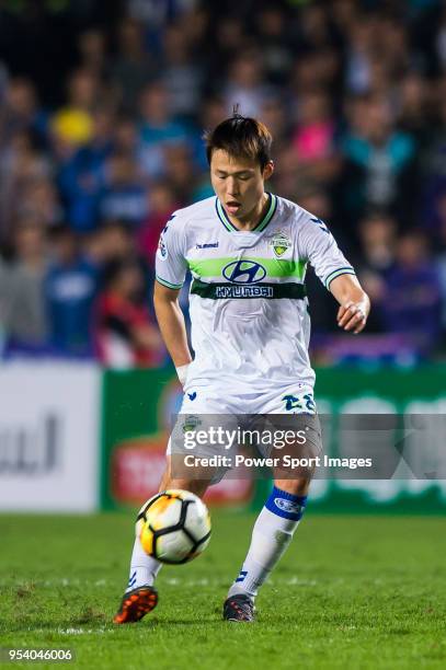 Son Junho of Jeonbuk Hyundai Motors FC in action during the AFC Champions League Group E match between Kitchee and Jeonbuk Hyundai Motors at the Hong...