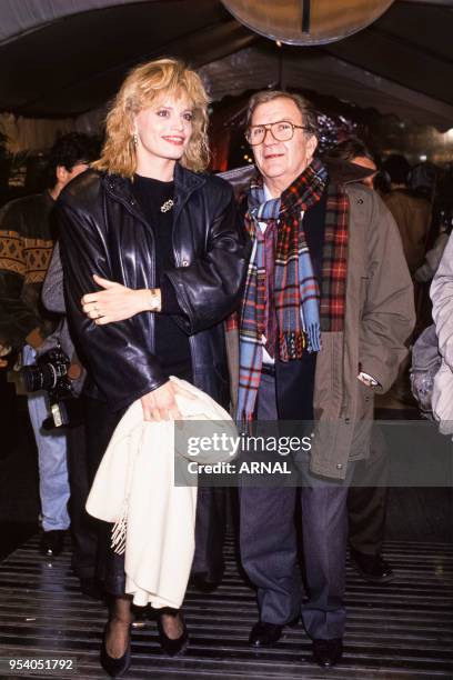 Pierre Mondy et sa femme Annie lors de la soirée 'Virgin' à Paris en novembre 1988, France.