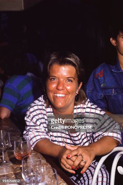 Actrice de petite taille Mimie Mathy le 10 juillet 1986 à Montréal, Canada.