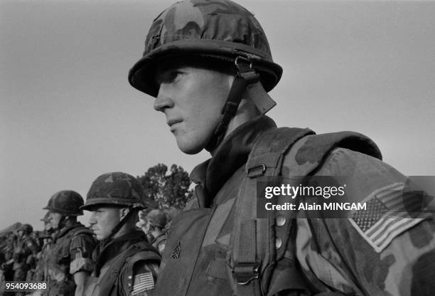 Marines de l'armée américaine en faction à l'aéroport de Beyrouth pendant la guerre du Liban le 8 septembre 1983, Liban.