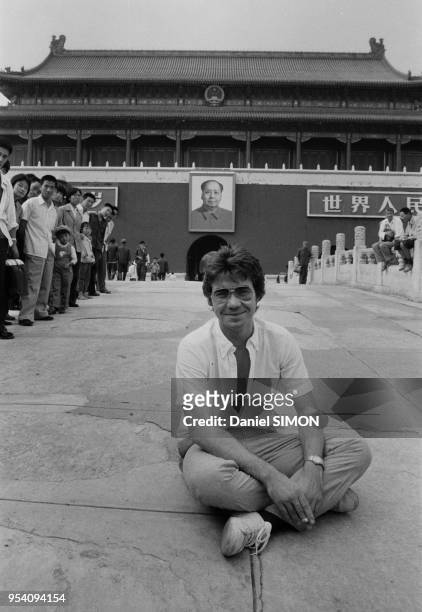 Daniel Guichard visite la Cité Interdite à Pékin le 8 spetembre 1983, Chine.