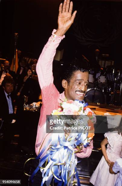 Sammy Davis, Jr. Lors d'une soirée du Variety Club au Pré Catelan à Paris le 1er juillet 1985, France.