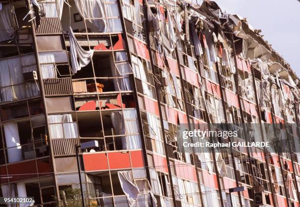 Immeuble endommagé lors du tremblement de terre meurtrier en septembre 1985 à Mexico, Mexique.