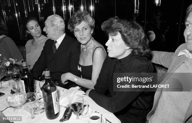 Régine et Guy de Rothschild lors d'une soirée au New Jimmy's à Paris en novembre 1979, France.