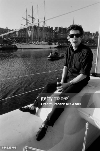 Portrait de Shane MacGowan, chanteur du groupe Pogues, à Saint-Malo en novembre 1986, France.