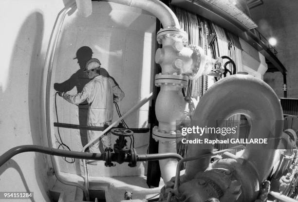 Mannequin représentant un employé au musée de la centrale nucléaire destiné au grand public en février 1986 à Chinon, France.