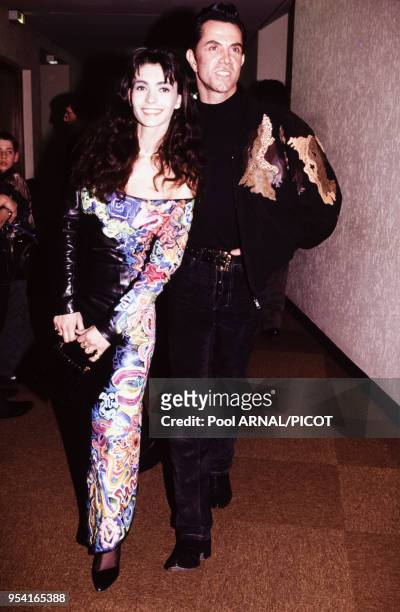 Adeline Blondieau et le couturier Jean-Claude Jitrois en janvier 1992 lors d'une soirée à Paris, France.