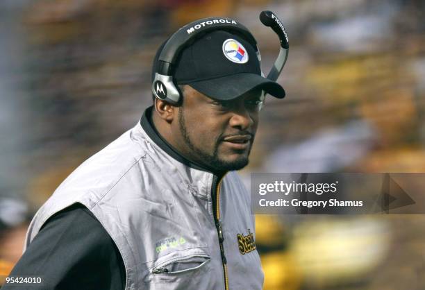 Head coach Mike Tomlin of the Pittsburgh Steelers looks on while playing the Baltimore Ravens on December 27, 2009 at Heinz Field in Pittsburgh,...