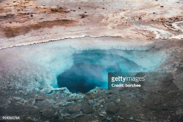 geothermal area in iceland - boiling steam stock pictures, royalty-free photos & images