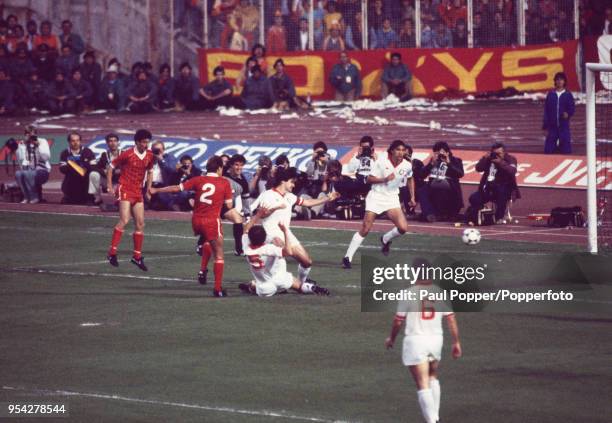 Phil Neal of Liverpool scores a goal during the European Cup Final between Liverpool and Roma at the Stadio Olympico on May 30, 1984 in Rome, Italy....