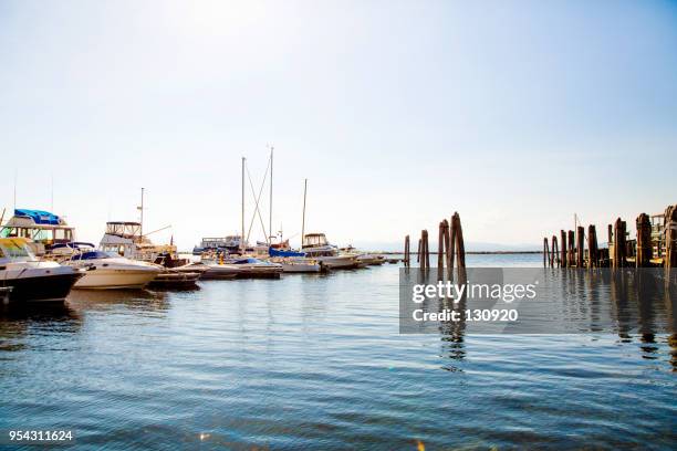 lake champlain - sunset - burlington vermont stock pictures, royalty-free photos & images