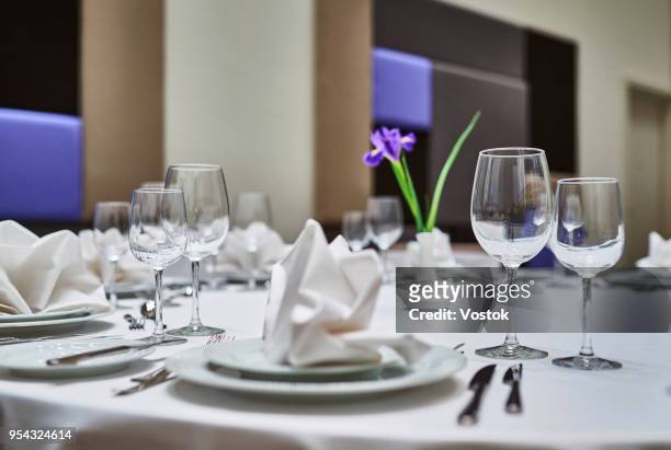 restaurant in the new hotel complex in moscow - gala dinner stock-fotos und bilder