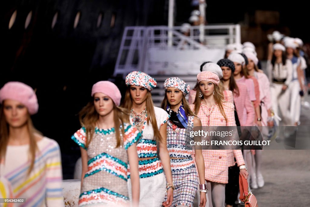 FASHION-FRANCE-CHANEL-CROISIERE