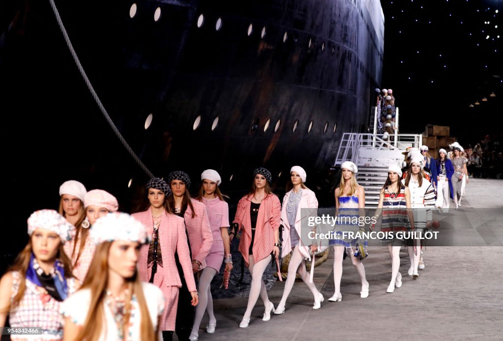 FASHION-FRANCE-CHANEL-CROISIERE