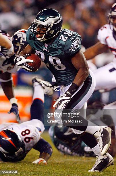 LeSean McCoy of the Philadelphia Eagles runs the ball against the Denver Broncos on December 27, 2009 at Lincoln Financial Field in Philadelphia,...