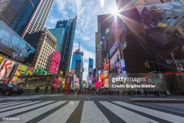 times square at sunset - 歩行者横断標識 ストックフォトと画像