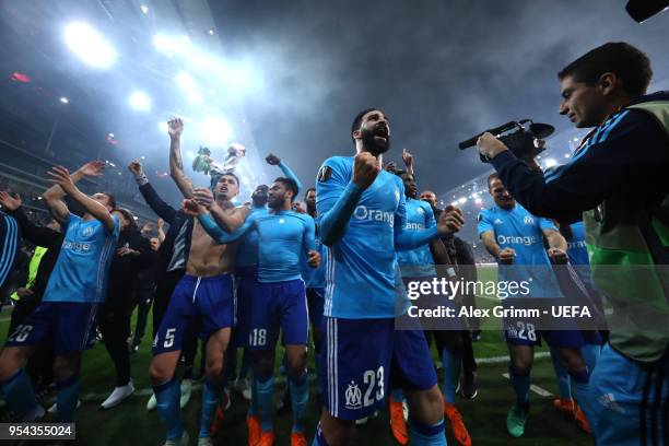 Victor Machin Perez of Atletico Madrid celebrates to the fans with team mates after winning the UEFA Europa Semi Final Second leg match between FC...