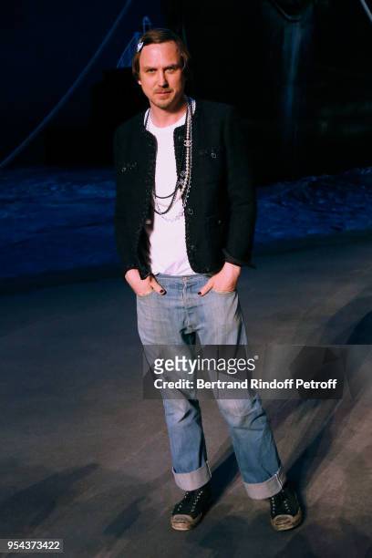 Actor Lars Eidinger attends the Chanel Cruise 2018/2019 Collection : Photocall, at Le Grand Palais on May 3, 2018 in Paris, France.