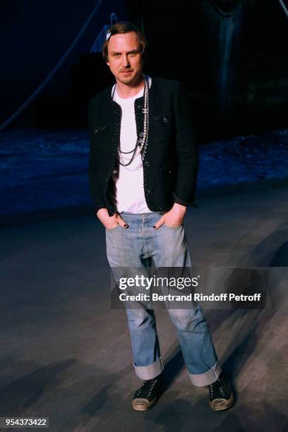 Actor Lars Eidinger attends the Chanel Cruise 2018/2019 Collection : Photocall, at Le Grand Palais on May 3, 2018 in Paris, France.