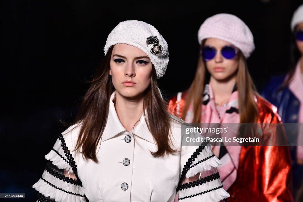 Chanel Cruise 2018/2019 Collection : Runway