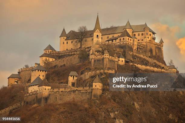 hochosterwitz castle, carinthia, austria - hochosterwitz castle stock pictures, royalty-free photos & images