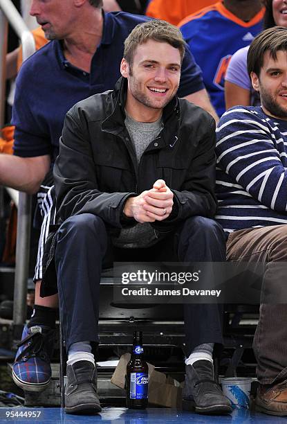 Seth Gabel attends the San Antonio Spurs vs New York Knicks game at Madison Square Garden on December 27, 2009 in New York City.