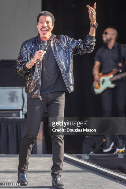 Lionel Richie performs during the 2018 New Orleans Jazz & Heritage Festival at Fair Grounds Race Course on April 29, 2018 in New Orleans, Louisiana.