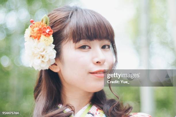 woman's hair style wearing kimono - alumno vintage stock pictures, royalty-free photos & images