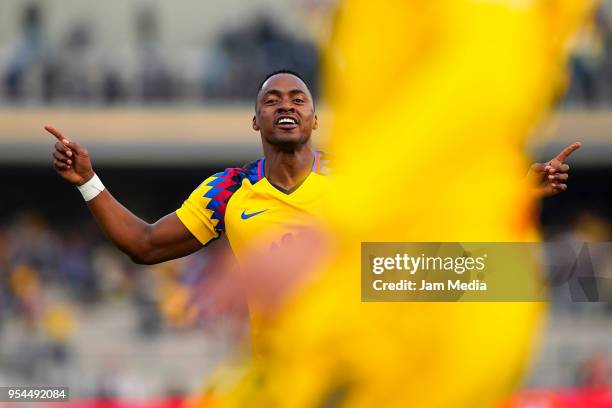 Alex Ibarra of America celebrates during the quarter finals first leg match between Pumas UNAM and America as part of the Torneo Clausura 2018 Liga...