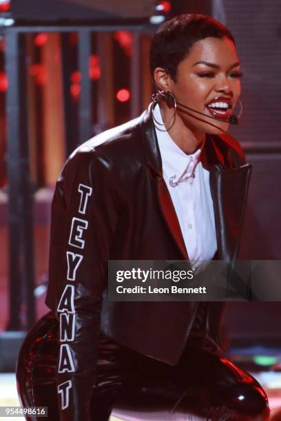 Music artist Teyana Taylor performs onstage during VH1's 3rd Annual "Dear Mama: A Love Letter To Moms" - Inside Show at The Theatre at Ace Hotel on...