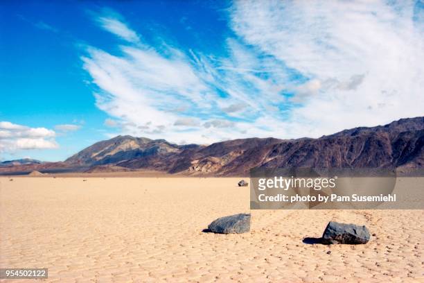 sailing stones on racetrack playa, death valley, ca - maxim barron stock pictures, royalty-free photos & images