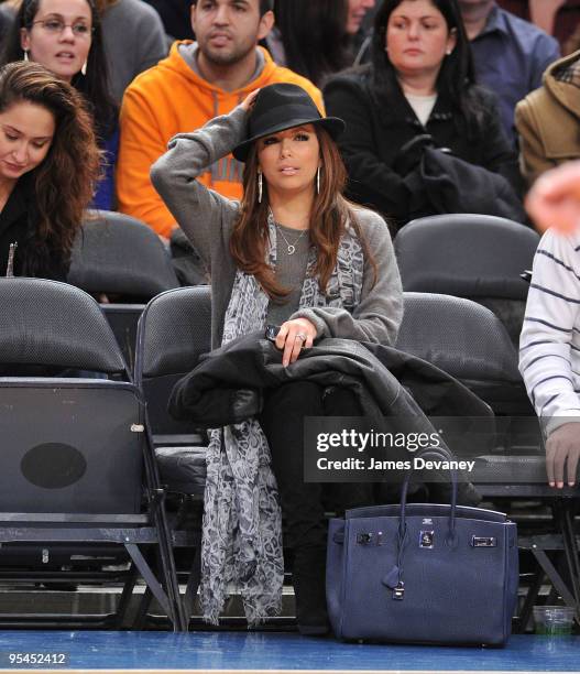 Eva Longoria Parker attends the San Antonio Spurs vs New York Knicks game at Madison Square Garden on December 27, 2009 in New York City.