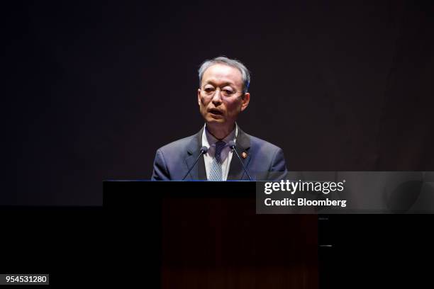 Paik Un-gyu, South Korea's minister of trade, industry and energy, speaks during an event in Seoul, South Korea, on Friday, May 4, 2018. Khalid...