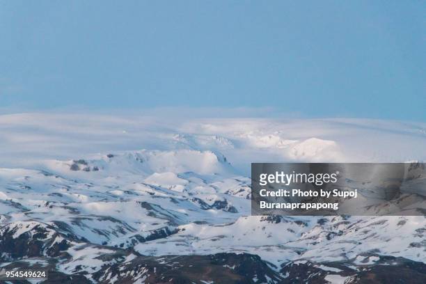 scenics view of myrdalsjokull glacier. myrdalsjokull is an ice cap at north of vik village,myrdalur,south iceland - myrdalur stock pictures, royalty-free photos & images