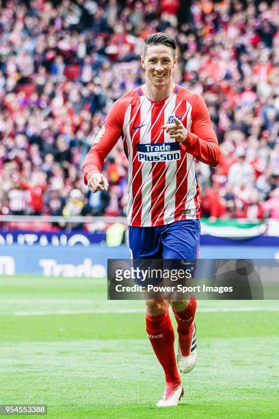 Fernando Torres of Atletico de Madrid celebrates after scoring his goal during the La Liga 2017-18 match between Atletico de Madrid and Levante UD at...