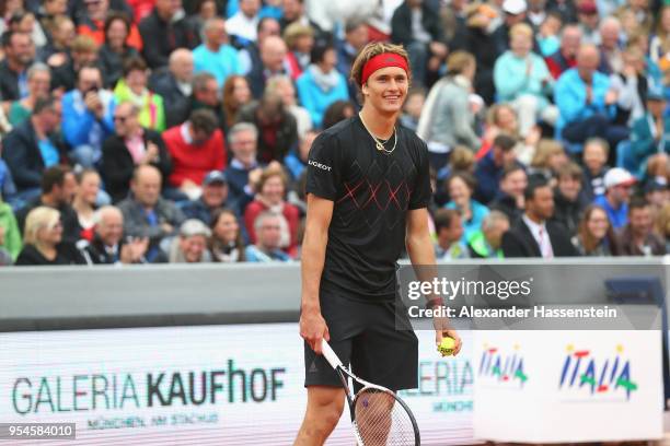 Alexander Zverev of Germany smiles a a bay crys prior his matchball during his Quaterfinal match against Jan-Lennard Struff of Germany on day 7 of...