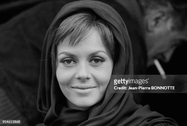 Michèle Mercier lors du tournage du film 'Une Corde, un colt' en mars 1968, Espagne.