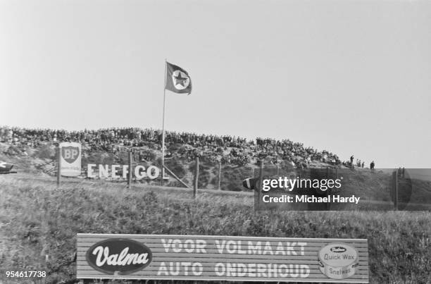 British Formula One driver Stirling Moss driving Lotus-Climax at the Dutch Grand Prix, Circuit Park Zandvoort, Zandvoort, Netherlands, 22nd May 1961.