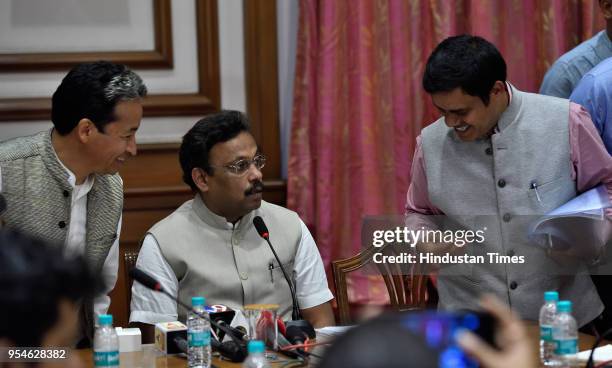 Innovator and Education Reformist Sonam Wangchuk, Maharashtra Education Minister Vinod Tawde and Principal Secretary of State Education Department...