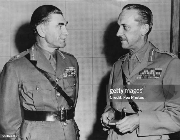 General Guy Simonds , the retiring Canadian Chief of the General Staff , with General Sir Gerald Templer , the Designate Chief of the Imperial...