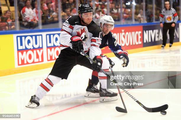 Jaden Schwartz of Team Canada and Dylan Larkin of Team USA during the World Championship game between USA and Canada at Jyske Bank Boxen Arena on May...