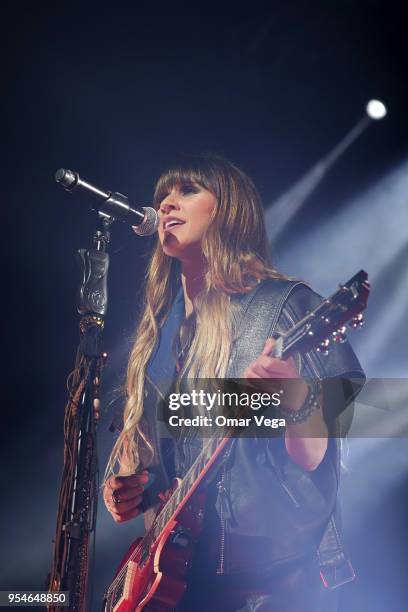 Mexican singer Hanna Nicole Pérez Mosa during a performance show as part "100 años contigo" Tour at The Majestic Theatre on May 3, 2018 in Dallas, US.