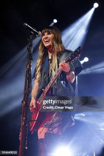 Mexican singer Hanna Nicole Pérez Mosa during a performance show as part "100 años contigo" Tour at The Majestic Theatre on May 3, 2018 in Dallas, US.