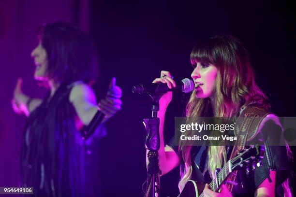 Mexican singer Hanna Nicole Pérez Mosa during a performance show as part "100 años contigo" Tour at The Majestic Theatre on May 3, 2018 in Dallas, US.