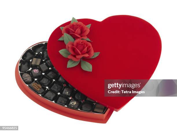 valentine chocolates - chocolate pieces stock-fotos und bilder