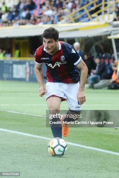 Riccardo Orsolini of Bologna FC in action during the serie A match between Bologna FC and AC Milan at Stadio Renato Dall'Ara on April 29, 2018 in...