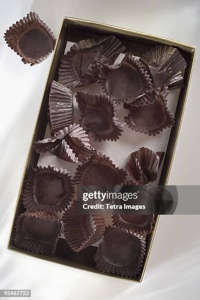 empty box of chocolates - eaten foto e immagini stock