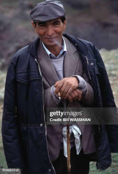 Portrait d'un gardien de troupeau de chèvre en Arménie, en août 1993.